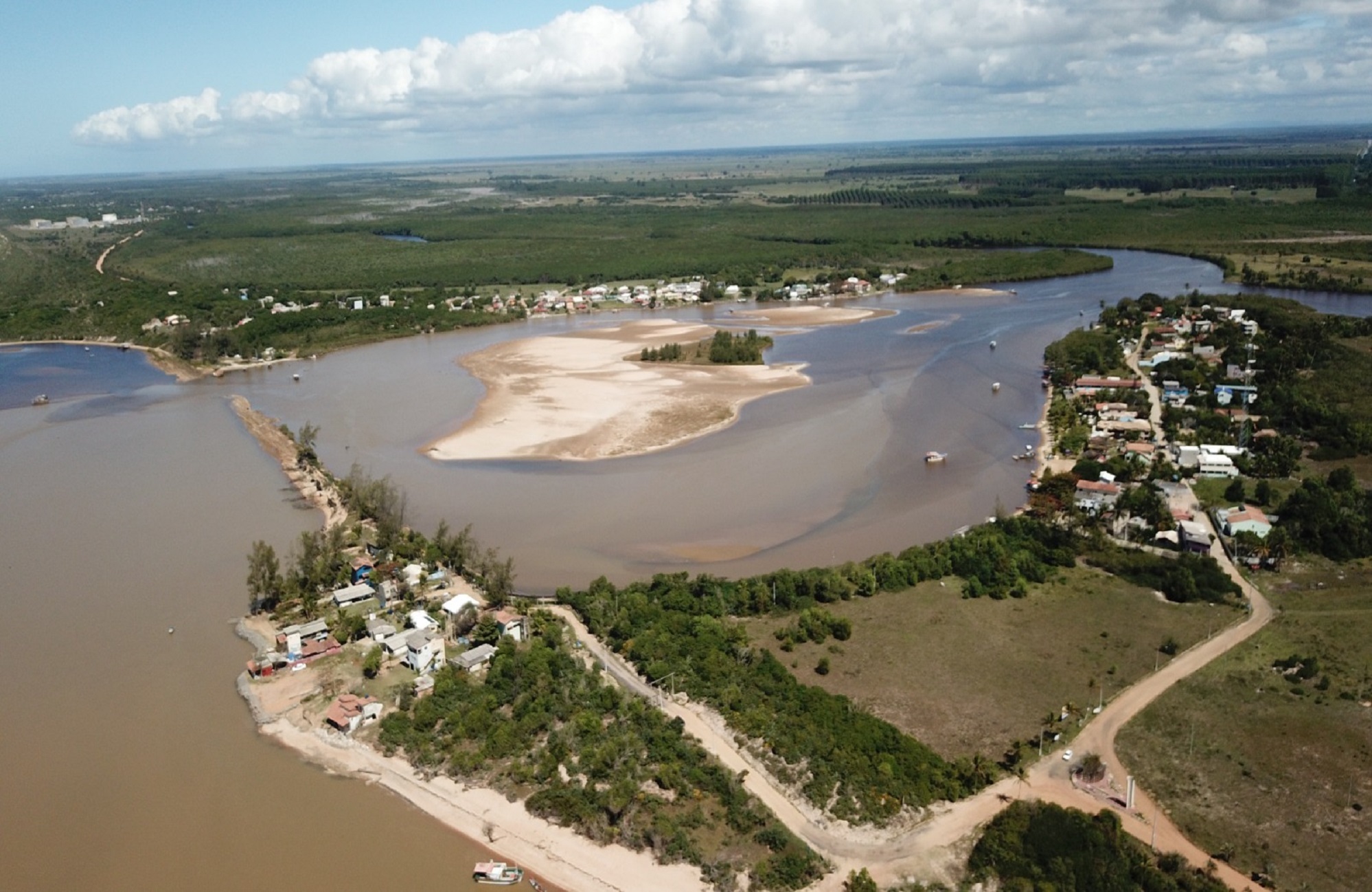 PARCERIA PREFEITURA-GOVERNO DO ESTADO: R$ 8 MILHÕES EM CALÇAMENTO PARA COMUNIDADES EM BARRA NOVA NORTE