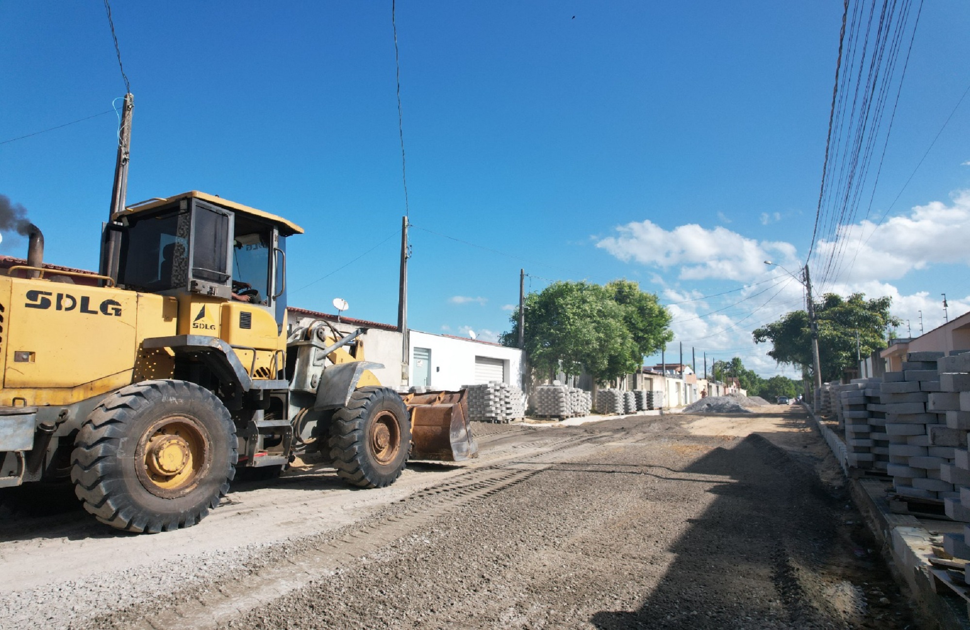 OBRAS ESTRUTURANTES A TODO VAPOR EM SÃO MATEUS: MAIS DE 20.000 M² DE PAVIMENTAÇÃO NO BAIRRO NOVA SÃO MATEUS