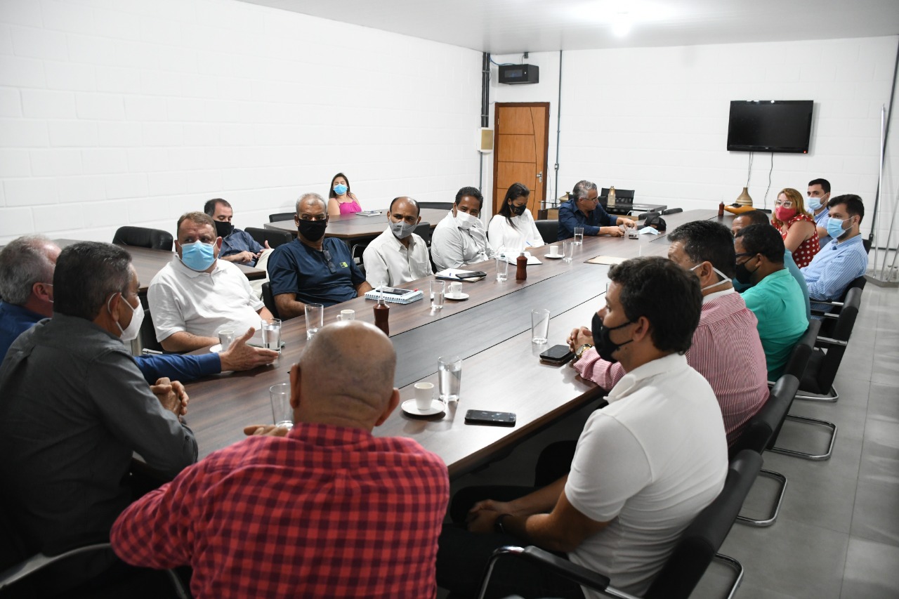 ASSENOR, GRUPO DE EMPRESÁRIOS E VEREADORES TEM ENCONTRO COM PREFEITO CAFFEU PARA PROJETAR DESENVOLVIMENTO ECONÔMICO DE SÃO MATEUS