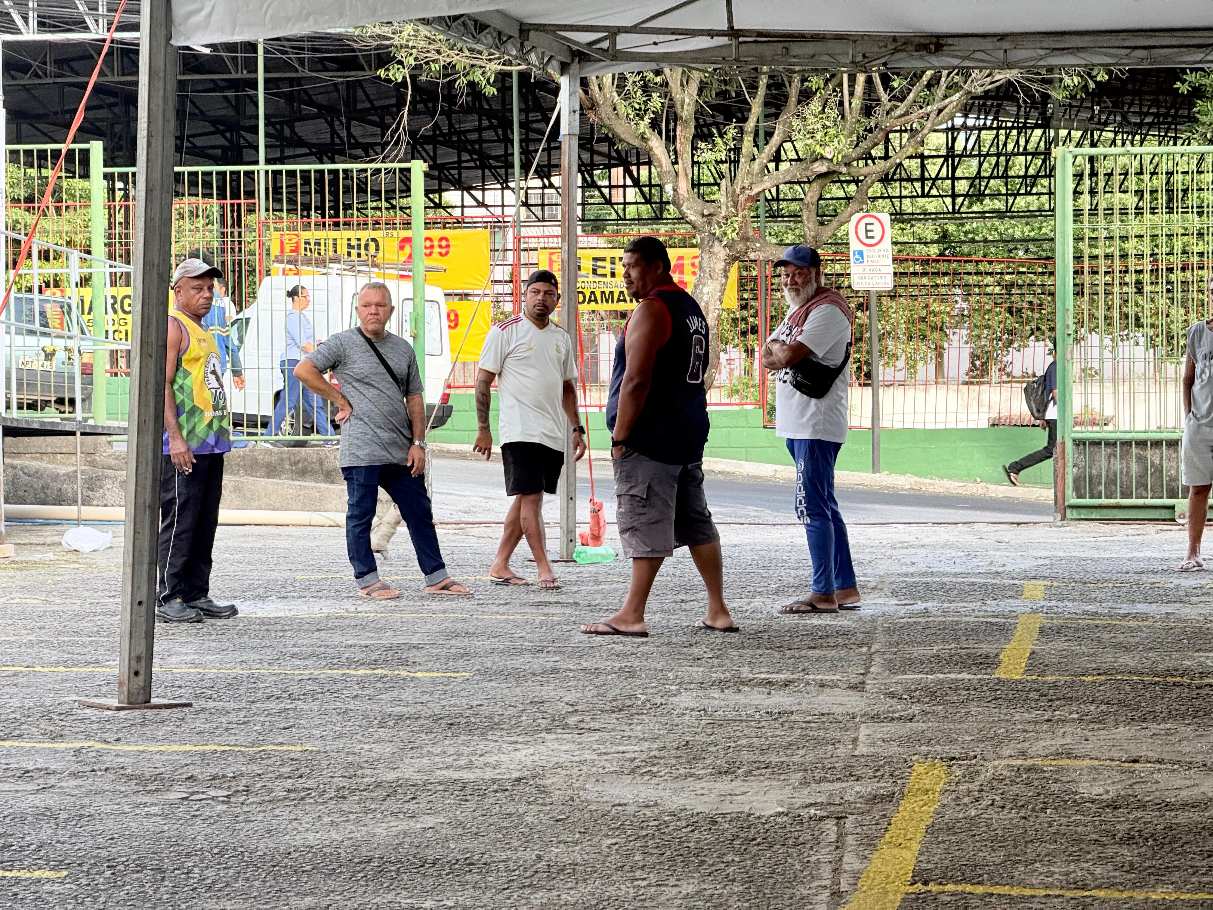 PREFEITURA DE SÃO MATEUS REALIZA FISCALIZAÇÃO NO CENTRO E CONSOLIDA REORGANIZAÇÃO DO COMÉRCIO AMBULANTE