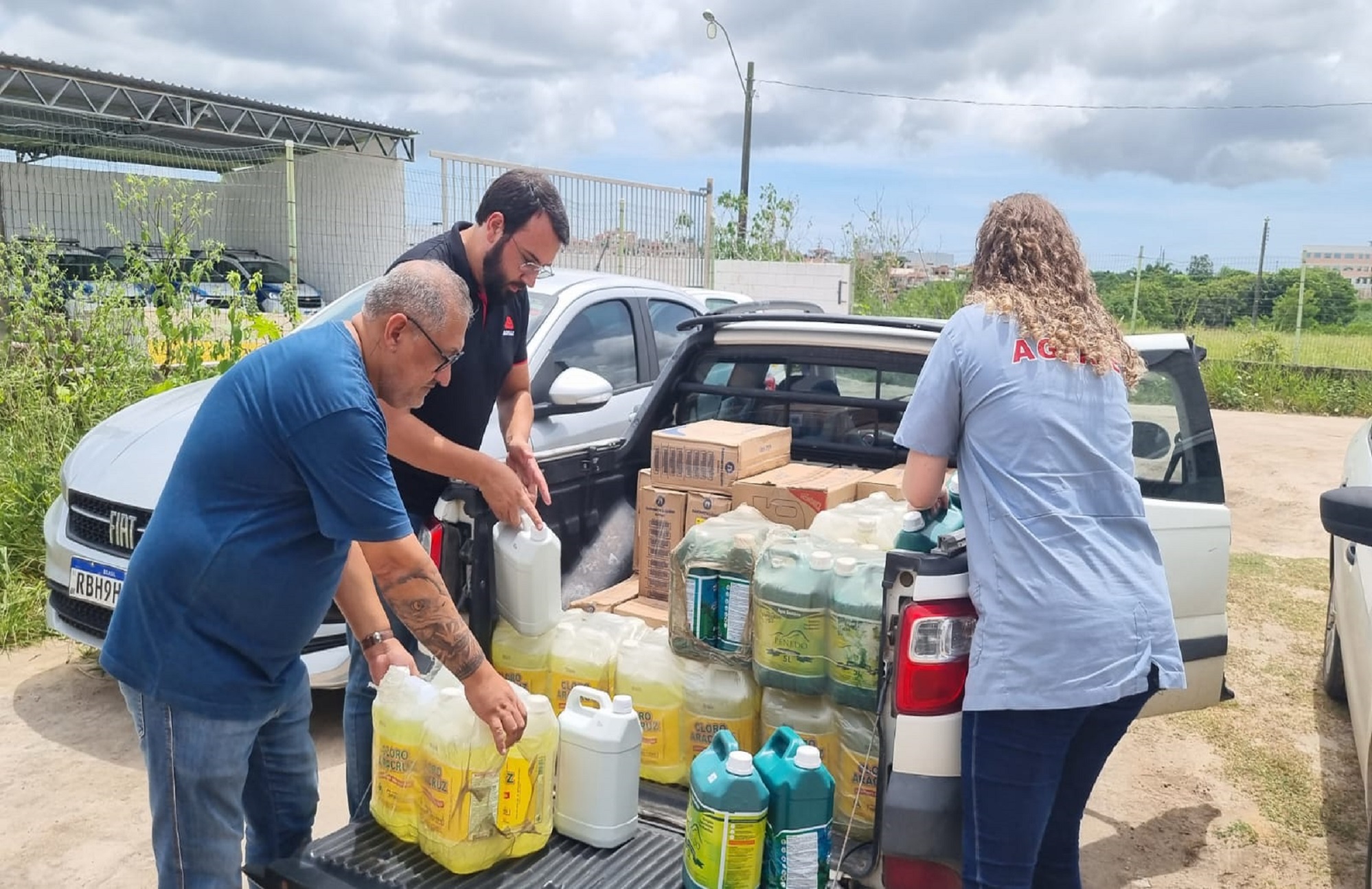 AJUDANDO QUEM MAIS PRECISA