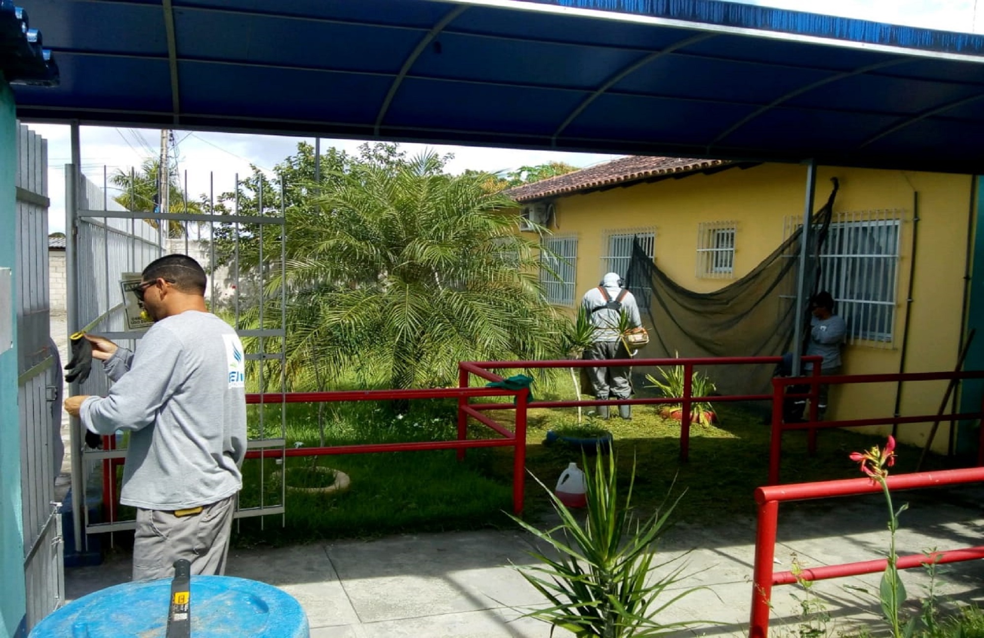 PREFEITURA DE SÃO MATEUS FAZ MUTIRÃO PARA LIMPEZA E MANUTENÇÃO DAS ESCOLAS MUNICIPAIS