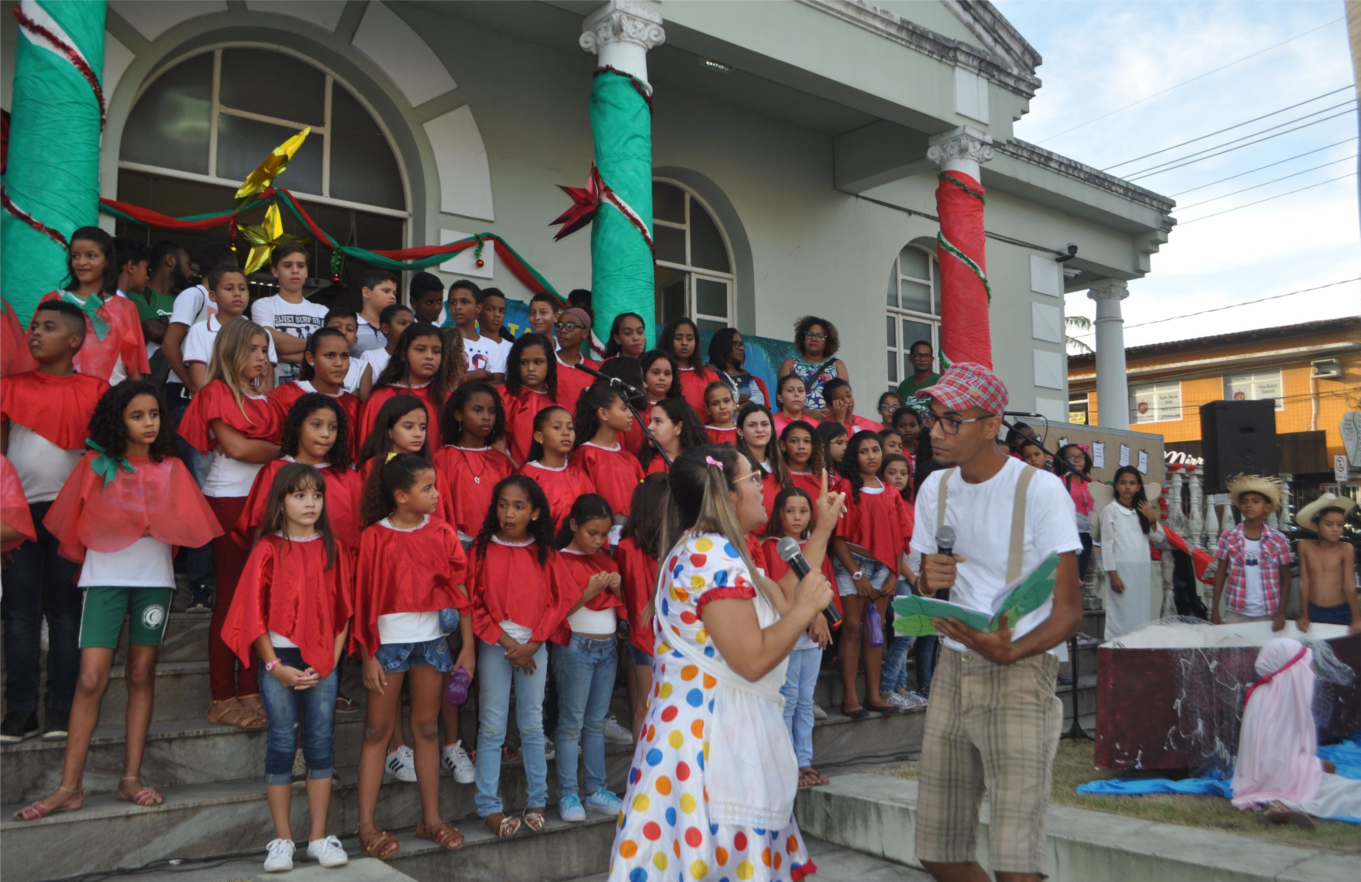 PMSM: Estudantes Da Rede Municipal Emocionam Em Cantata De Natal