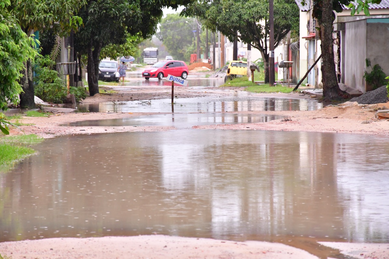 EM 24 HORAS, CHUVA PARA QUASE UM MÊS EM SÃO MATEUS: PREFEITURA INTENSIFICA AÇÕES EMERGENCIAIS