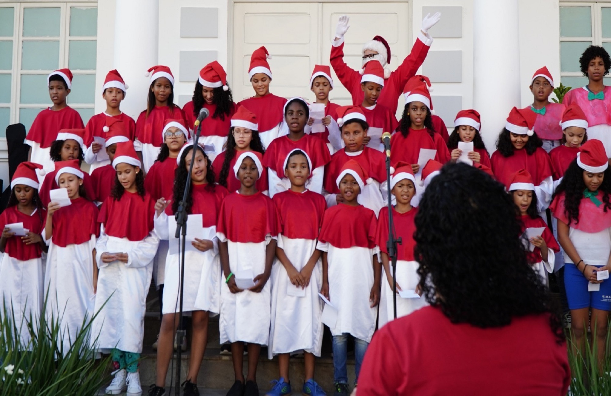 AGENDA IMPERDÍVEL: CANTATA DE NATAL, NESTA QUINTA-FEIRA, NA IGREJA VELHA