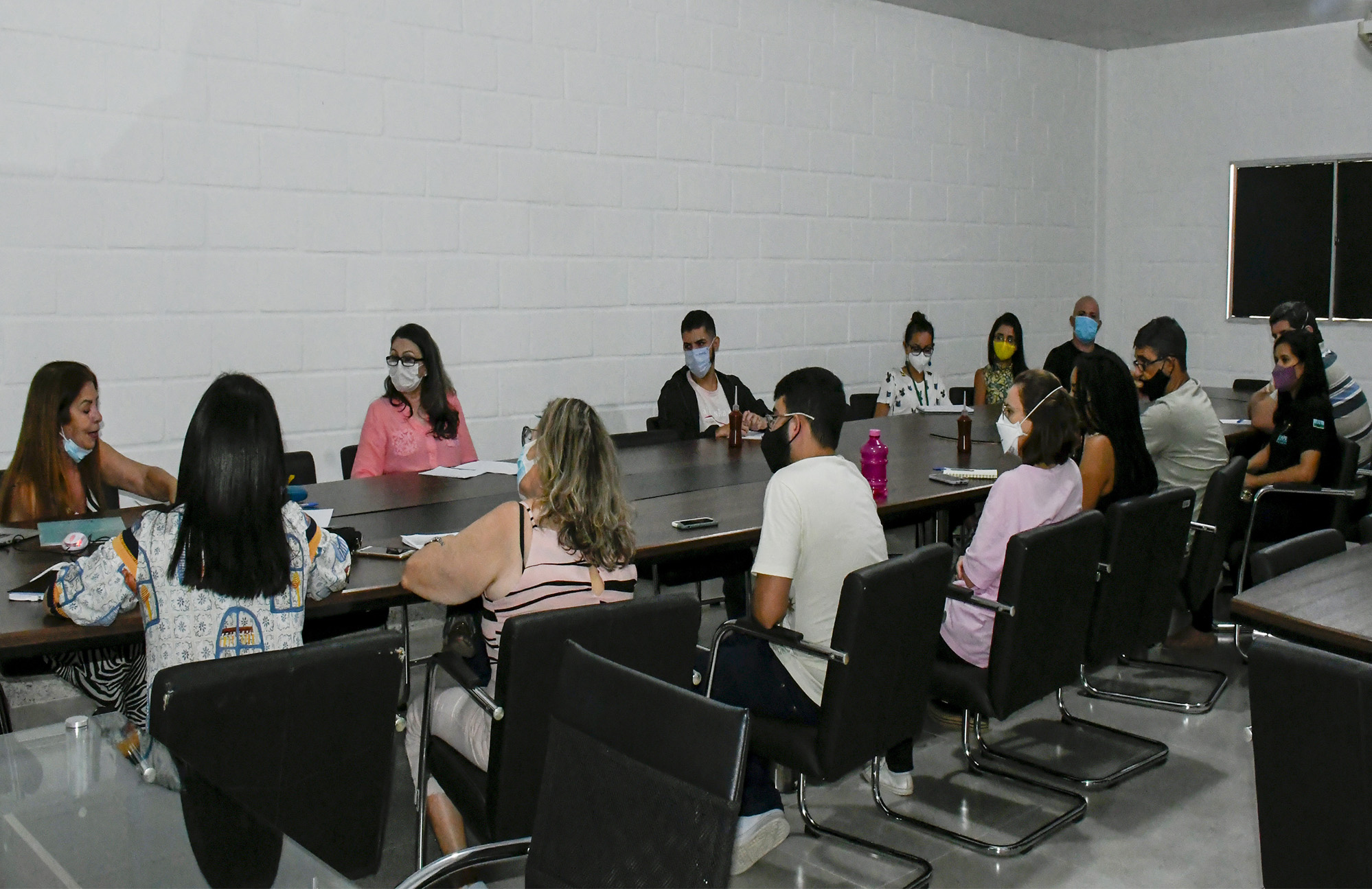 SECRETARIA MUNICIPAL DE TURISMO RECEBE REPRESENTANTES DO SEBRAE PARA DEBATER PLANO DE AÇÃO TURÍSTICO