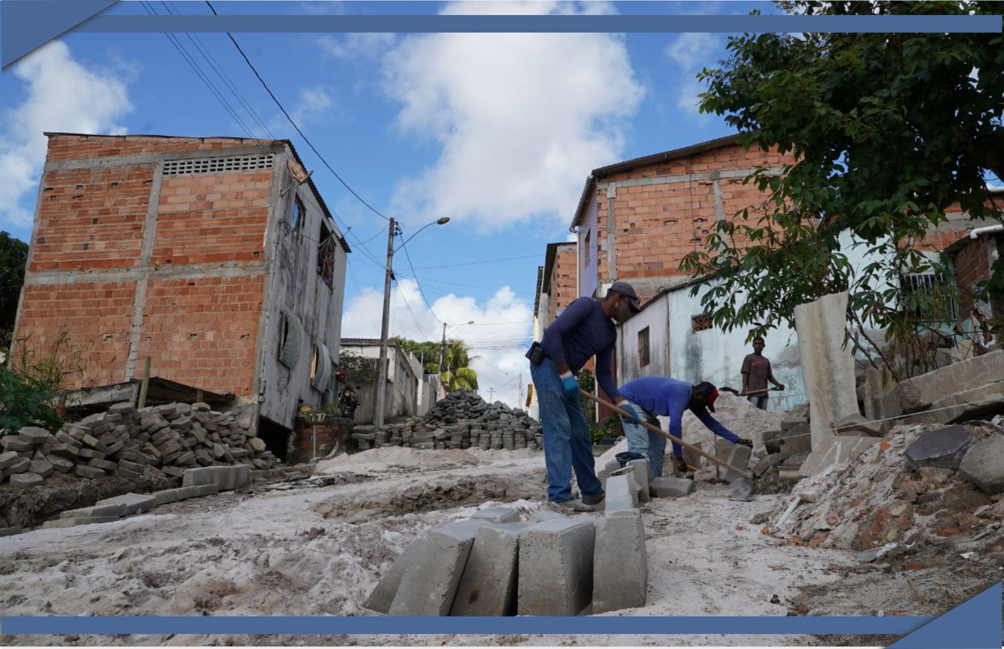 OBRAS CONTINUAM NA PERIFERIA DE SÃO MATEUS