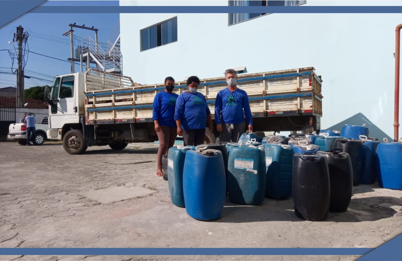 DESCARTE ADEQUADO DE RECICLÁVEIS É DE GRAÇA, GERA RENDA, PREVINE MULTAS E AUTUAÇÕES E PRESERVA O MEIO AMBIENTE