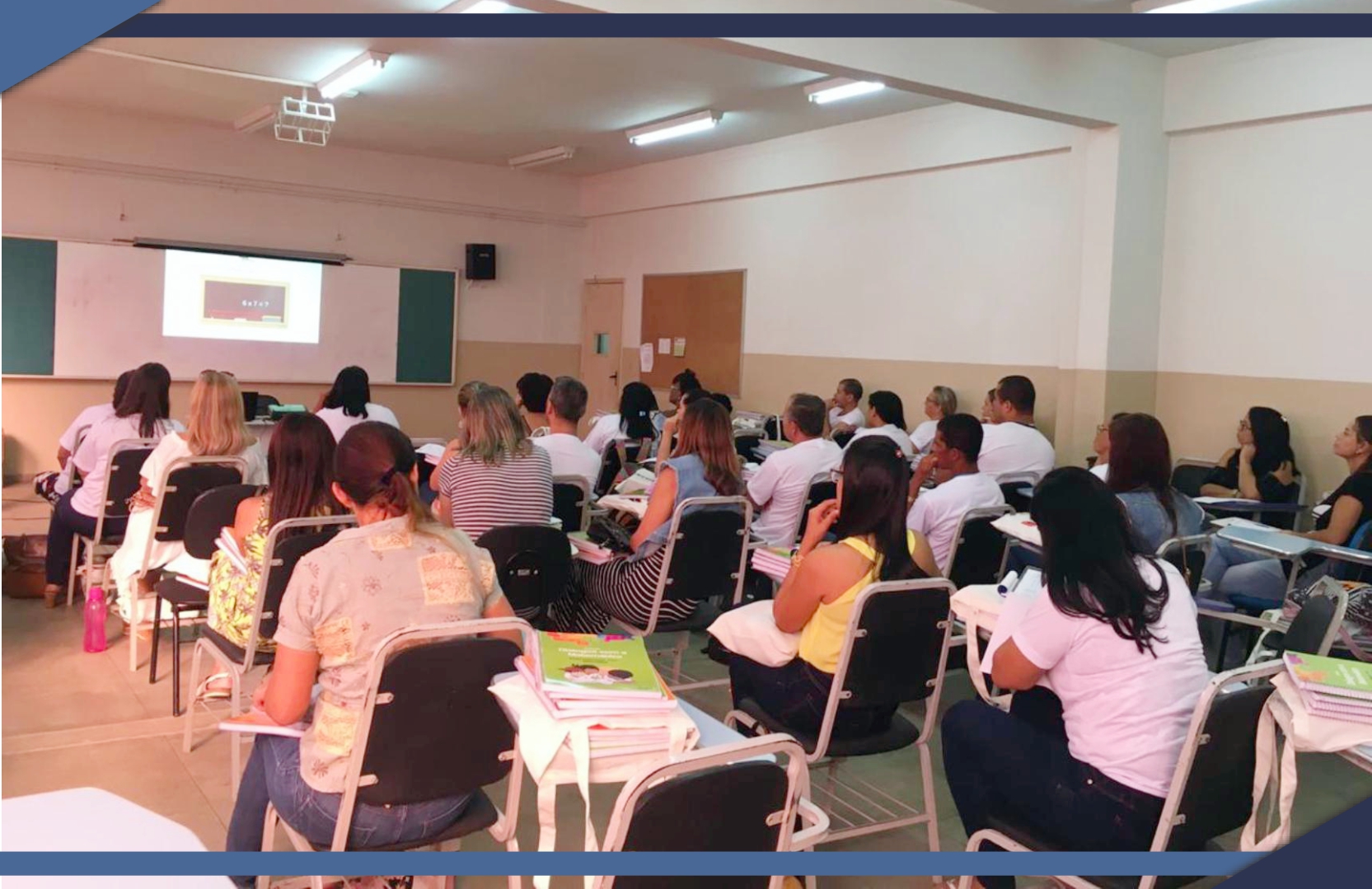 ESCOLA+ TEM FORMAÇÃO PARA PROFESSORES ATÉ 12 DE ABRIL