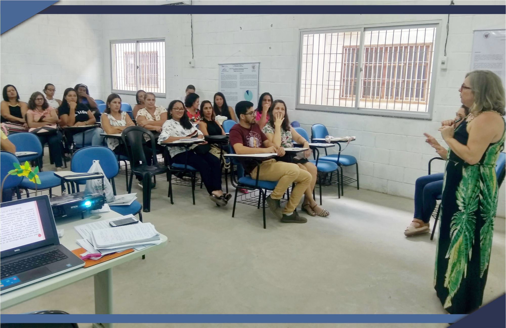 PREFEITURA REALIZA REUNIÃO COM PROFISSIONAIS DA EDUCAÇÃO ESPECIAL 
