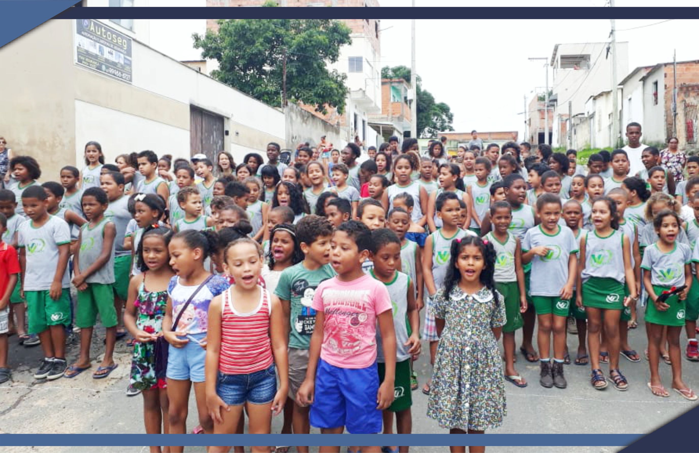 Alunos da Rede Municipal fazem Serenata de Natal no Bairro Vila Verde 