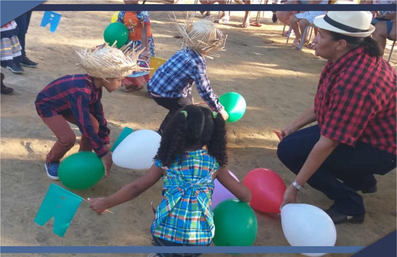 ESCOLAS MUNICIPAIS NO RITMO DAS FESTAS JULINAS