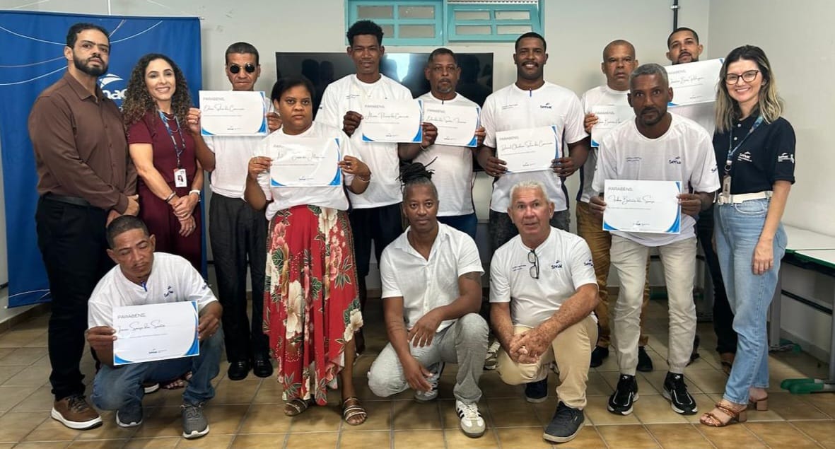 PREFEITURA E SENAC FORMAM PRIMEIRA TURMA DE AUXILIAR DE SERVIÇOS GERAIS PARA PESSOAS EM SITUAÇÃO DE VULNERABILIDADE